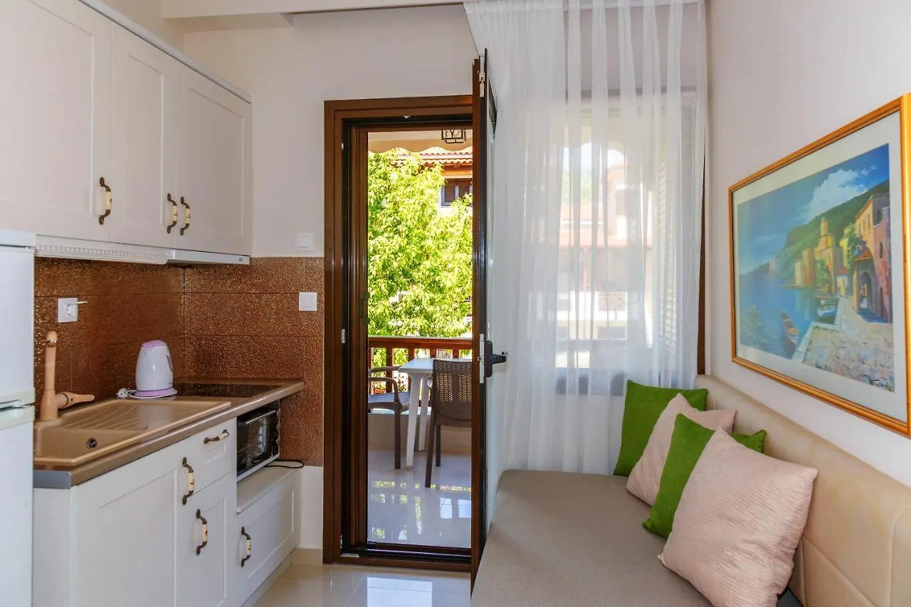Apartments Kassandrinos-Maria Nikiti