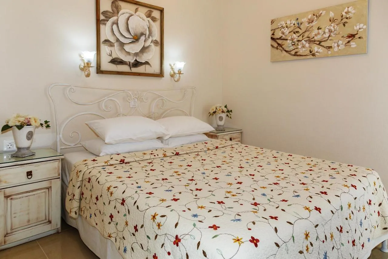 Apartments Kassandrinos-Maria Nikiti