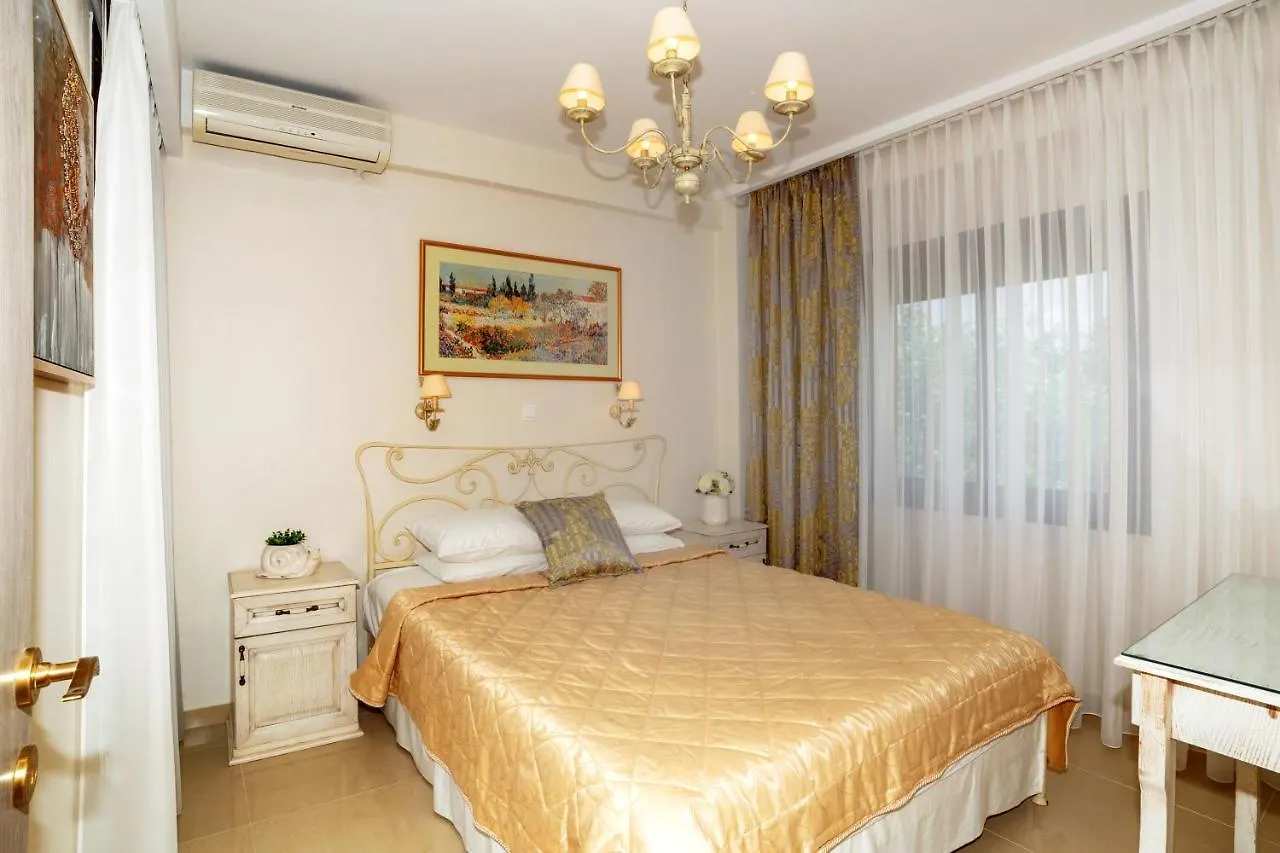 Apartments Kassandrinos-Maria Nikiti
